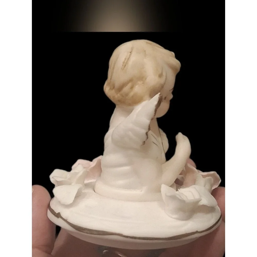 VINTAGE: Porcelain Trinket Jewelry Box Angel Playing Harp Lid Applied Roses HTF